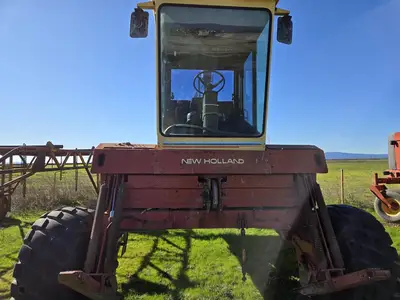 USED 1990 NEW HOLLAND 1118