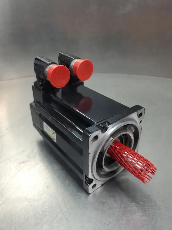 Used Allen-Bradley MPL-B320P-SJ72AA Servo Motors | Palmetto Automation #1151273