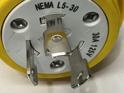 USED HUBBELL WATERTIGHT TWIST-LOCK PLUG YELLOW L5-30P 30A 125V