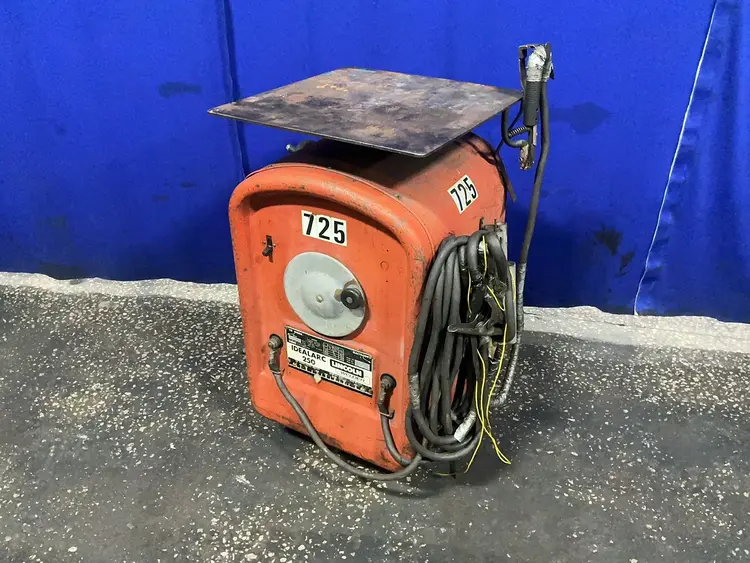 Used LINCOLN ELECTRIC IDEALARC AC250 Welding Machinery (Other) Ohio US | HGR 24 #1413216
