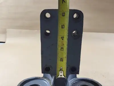 Front Engine Mounts F8L413