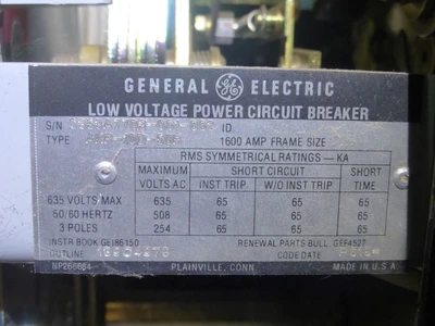 3200A GE AKD-8 Switchgear, 480V, x6 1600A, x1 3200A Bkrs