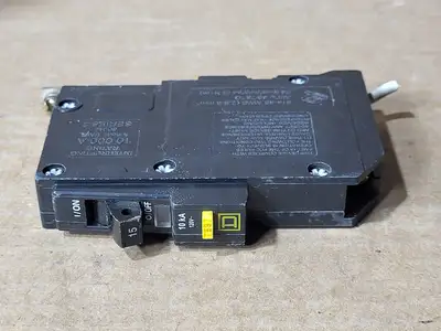 Used SQUARE D QOB115 Switchgears British Columbia CA | Lenmark #1438700