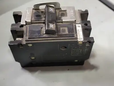 USED CUTLER-HAMMER QC2050