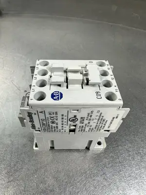 Allen Bradley 100-C09Z*10 Contactor (BIN-1.1.1)