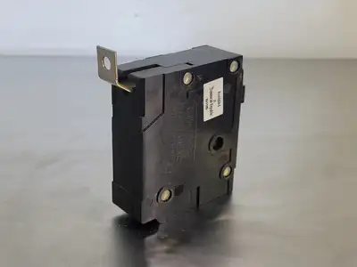 USED CUTLER-HAMMER BA140
