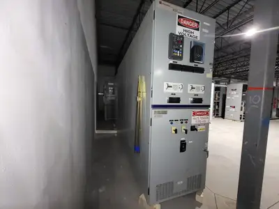 15kV Switchgear Lineup MVS Load Break Controller, 2000 Amp