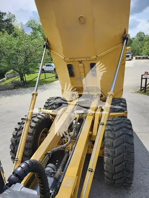 USED 2023 BELL B30E