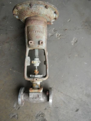 Honeywell 1" 316 Stainless Steel Control Valve