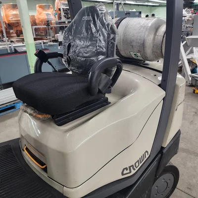 Crown Fork Lift Truck Model C-5 10001-40 Serial No. 9A233081. Year 2018 # 3674