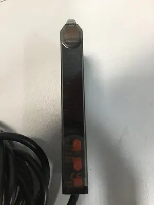 USED OMRON E3X-DA11-S