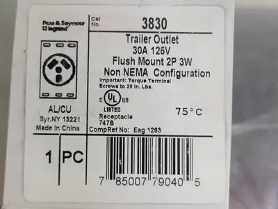 Trailer Outlet 30A 125V 3830