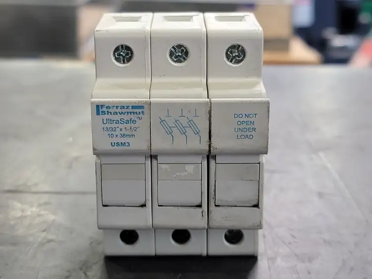 Used FERRAZ SHAWMUT USM3 C218548 Misc Electrical & Power Parts British Columbia CA | Lenmark #249913