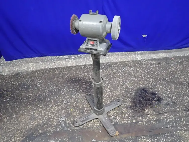 Used _UNKNOWN_ _UNKNOWN_ Pedestal Type Grinders (Double End) Ohio US | HGR 24 #1181023