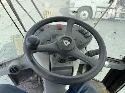 USED CATERPILLAR 914K