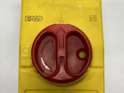 Used BACO Disconnect Switch With Enclosure 3PH 32A 690V Switchgears Michigan US | Maverick Industrial Sales #1401607