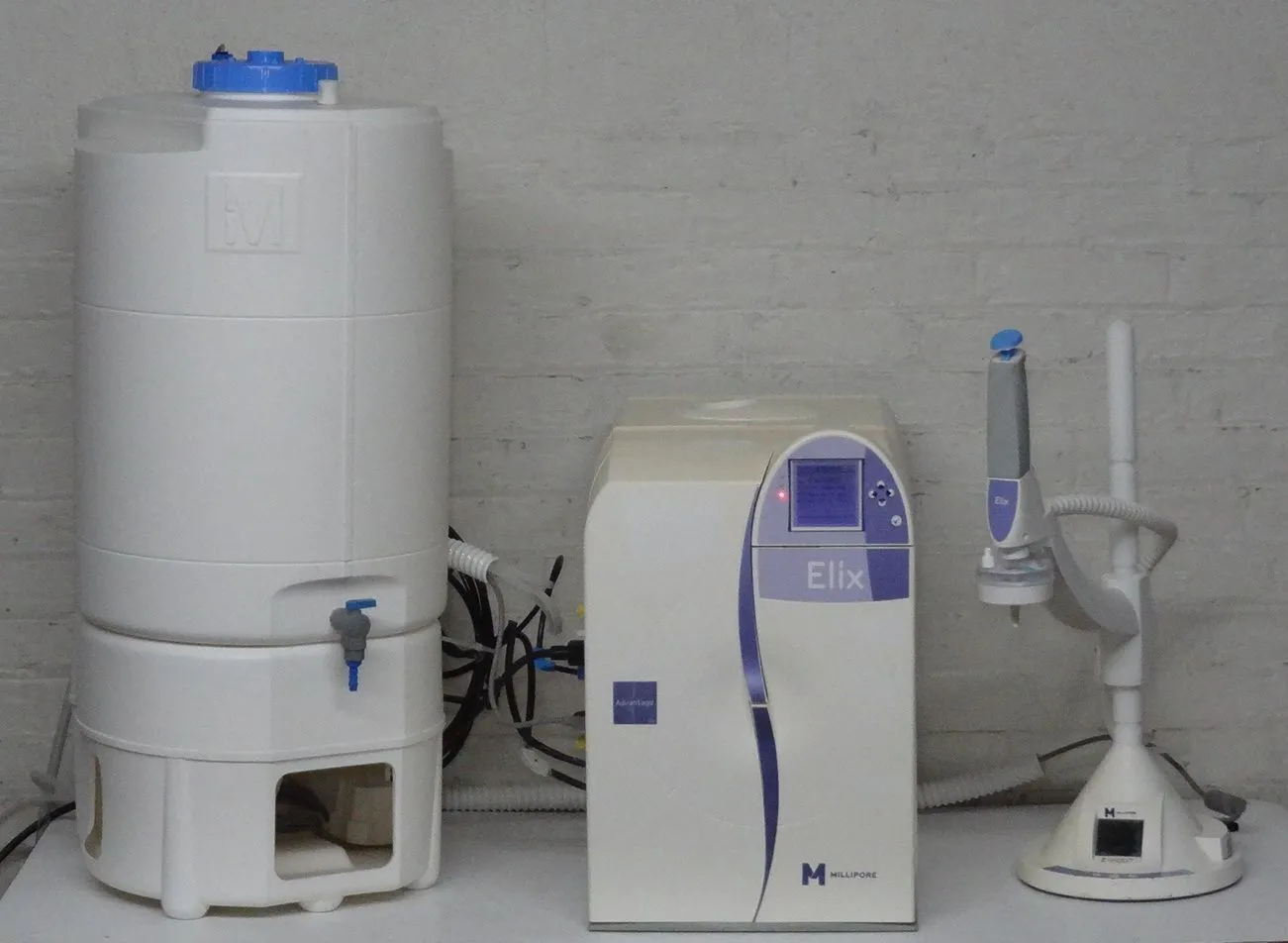 USED MILLIPORE Elix Advantage 5