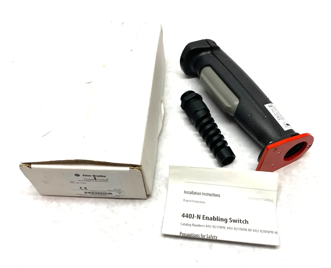 USED ALLEN-BRADLEY SER. A GUARDMASTER GRIP ENABLING SWITCH
