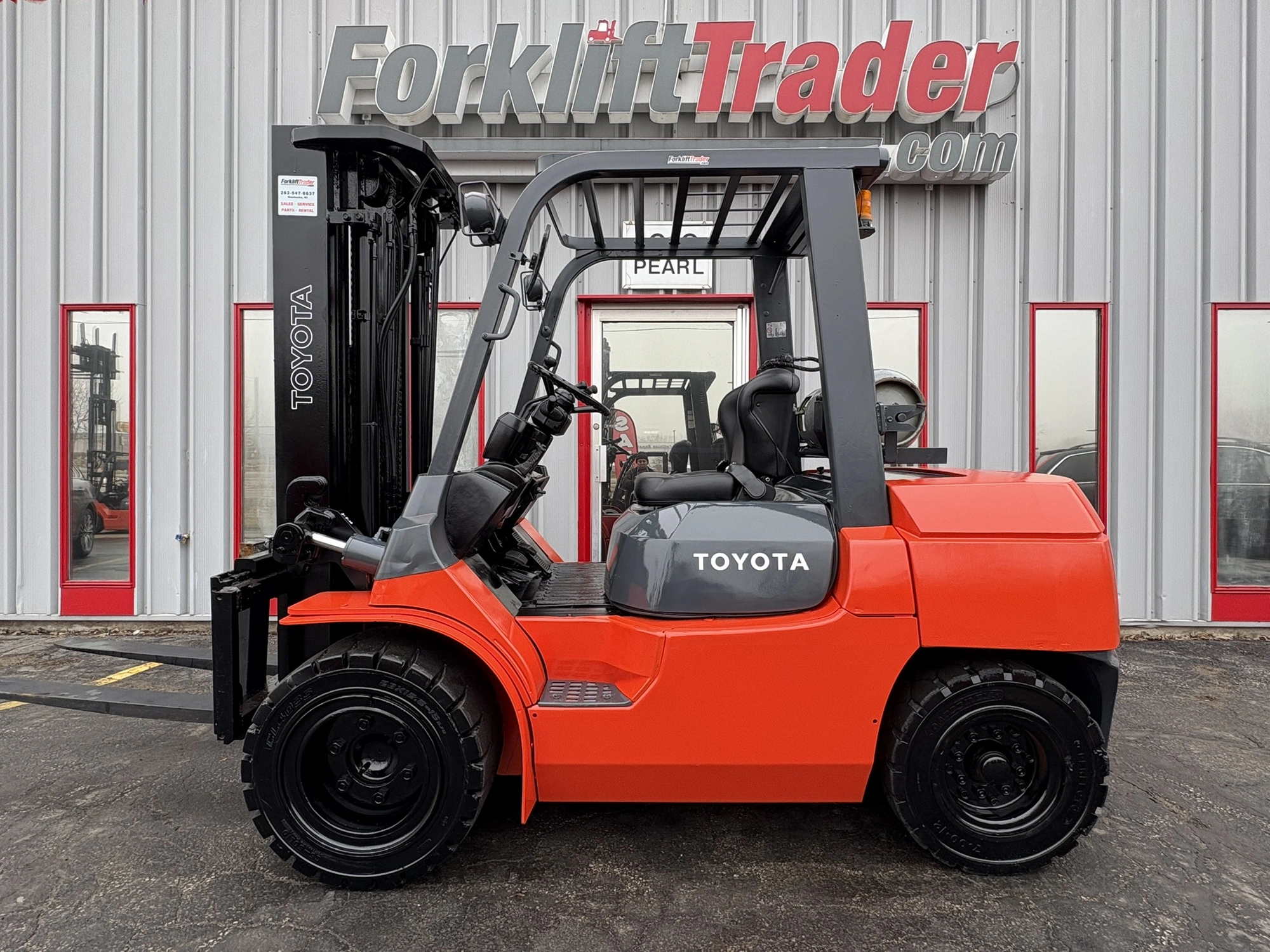 USED 2012 TOYOTA 7FGU35