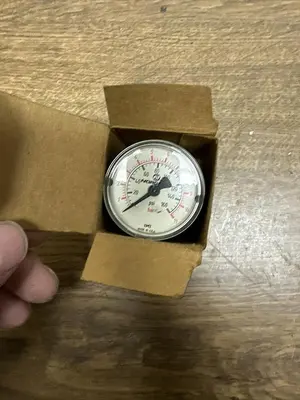 New | in-Stock NORGREN 110511 Universal Pressure Meters Ohio US | Surplus Asset Holdings #1226131