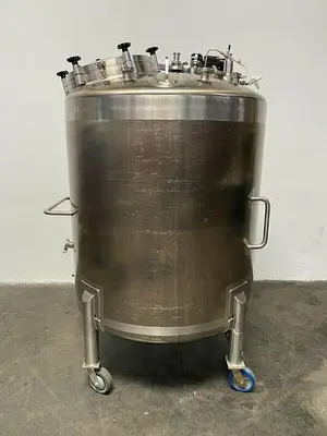 USED APACHE APACHE 1400 LITER STAINLESS STEEL PRESSURE VESSEL SINGLE WALL TANK W/ CONTROLLER