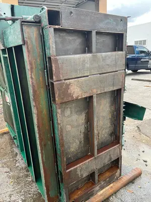 USED 2010 WASTEQUIP 6030HD
