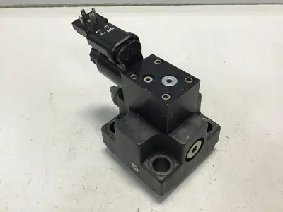 USED VICKERS DTSPC-EHST-210B-24V