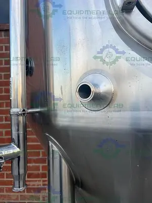 USED LMC 3180 LITER STAINLESS STEEL JACKETED FERMENTATION TANK