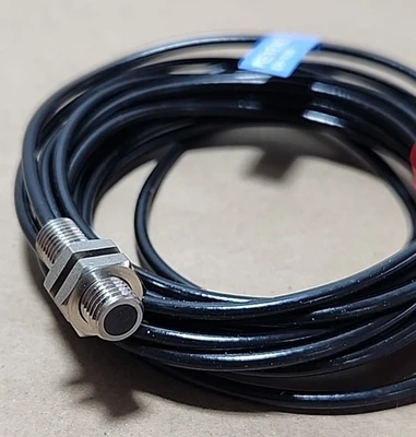 NEW KEYENCE EH-108