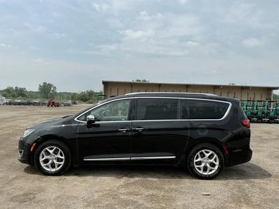 Used 2020 CHRYSLER PACIFICA Vans Michigan US | Miedema Asset Management Group #1315937