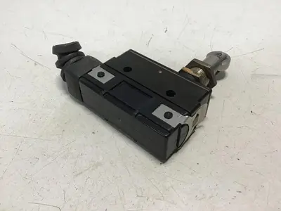 USED OMRON Z-15GQ22A55-B5V