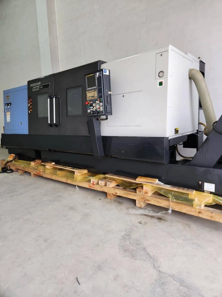 DOOSAN Heavy Duty CNC Lathe, top condition, POA