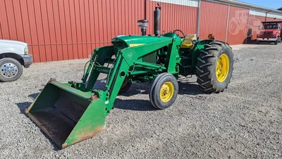 USED 1966 JOHN DEERE 3020