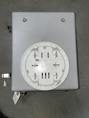 New Cooper Power Systems CBC-8000 Capacitor Bank Control @1A