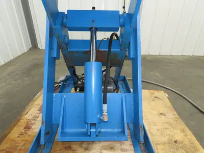 Bishamon Hydraulic Lift Table 2500lbs 36" Travel 24x48" Swivel Top 3Ph