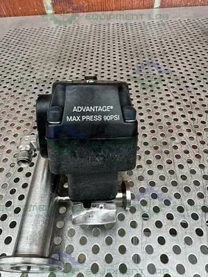 USED ITT PURE FLO ADVANTAGE 3 WAY DIAPHRAGM VALVE W/ 1" TO 1/4" SANITARY FITTINGS