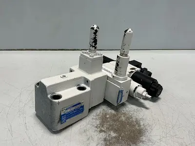 USED TOKIMEC DG4VS-3-OC-M-P7-H-7-P12-52