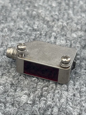 Used SICK WL8G-P2231 Photoelectric Sensors California US | Davliegogo LLC #1707617