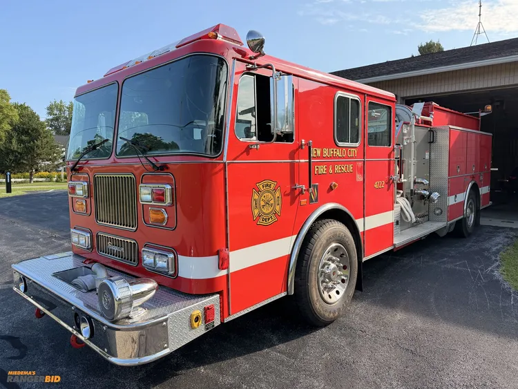 Used 1995 SEAGRAVE PUMPER TB-60-DF Fire Trucks Michigan US | Miedema Asset Management Group #1402466