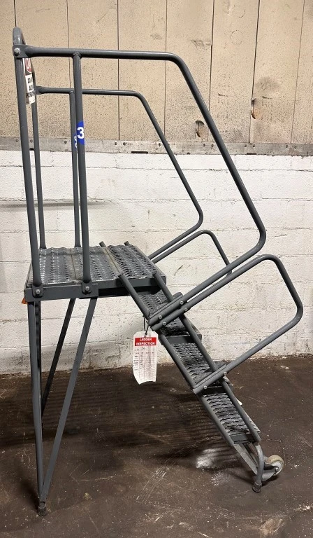COTTERMAN 41" ROLLING LADDER - 4 STEP
