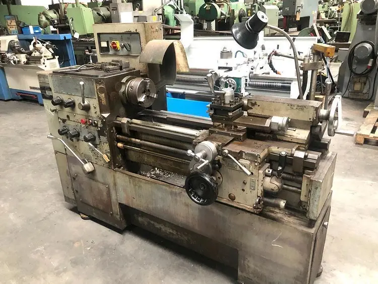 Used STANKO Ø 360 X 850 MM Engine Lathes BE | Apt International N.V #361660