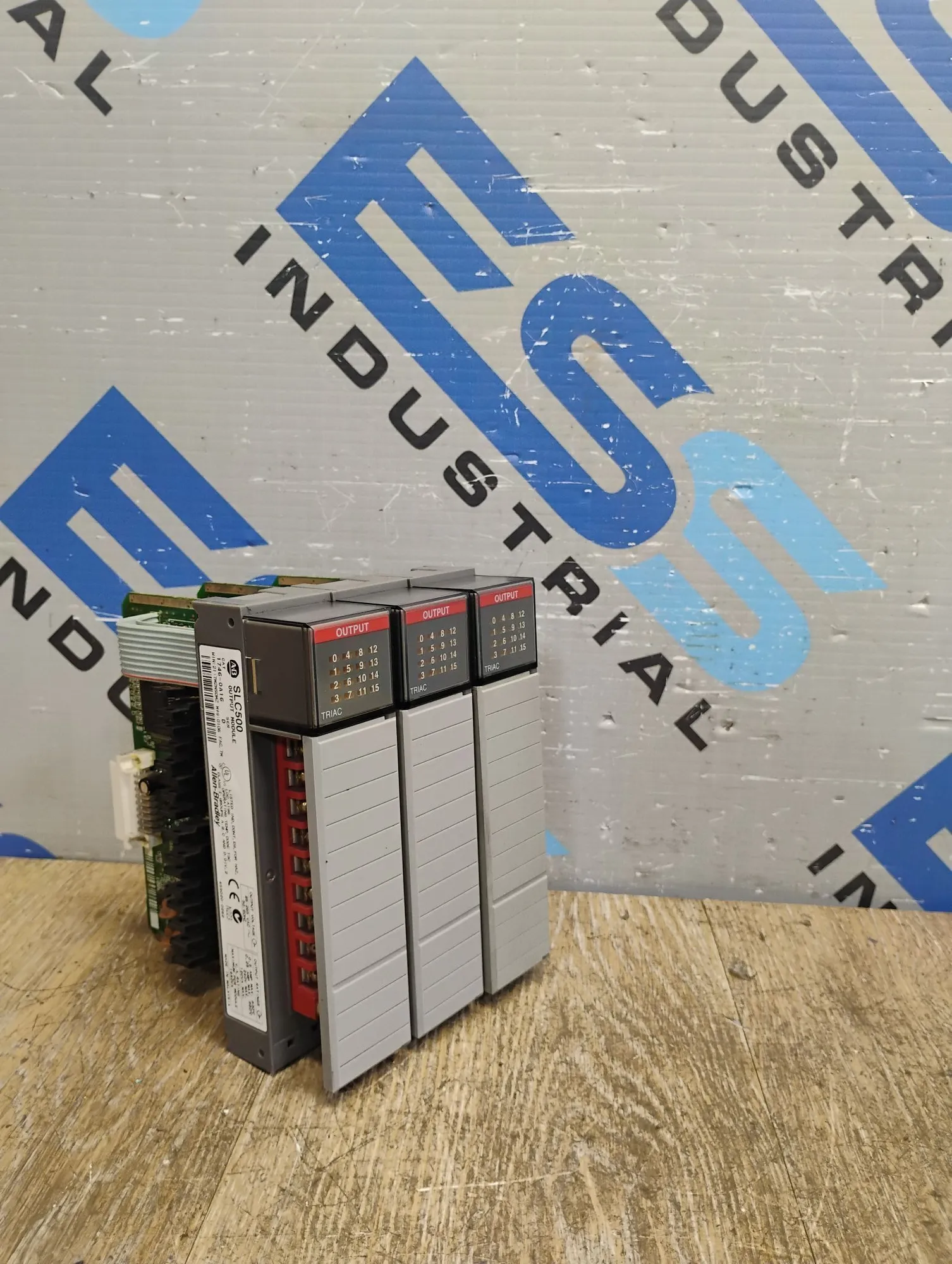 USED Allen Bradley 1746-0A16