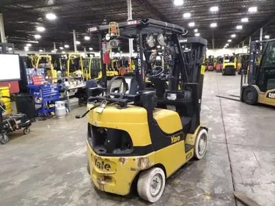 USED 2020 YALE GLC040