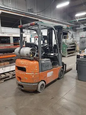 USED TOYOTA 7FGCU15 – 3000 LB. FORKLIFT