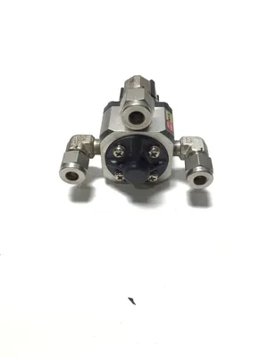 SMC SRH3101-01 Pneumatic Regulator Valve 0.01-0.2 MPa
