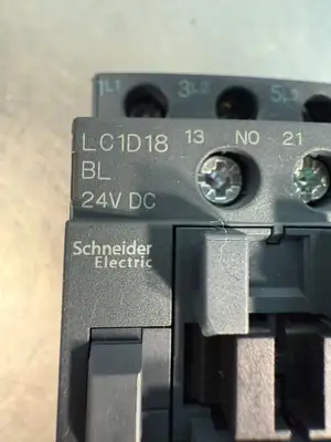 Schneider LC1D18-BL Contactor 24VDC LC1D18BL (2.1.5)