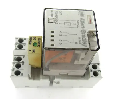 USED ALLEN BRADLEY 700-HA32A2 / 700-HN204