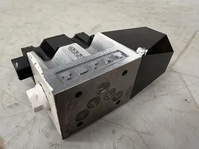 USED TOKIMEC DG4VS-5-0A-M-P7L-H-7-40