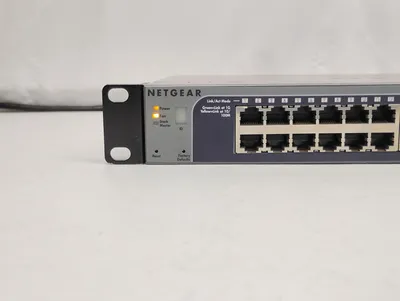 USED Netgear GS752TXS