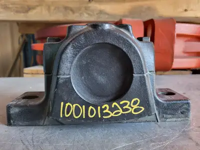 NEW SKF SE512-610